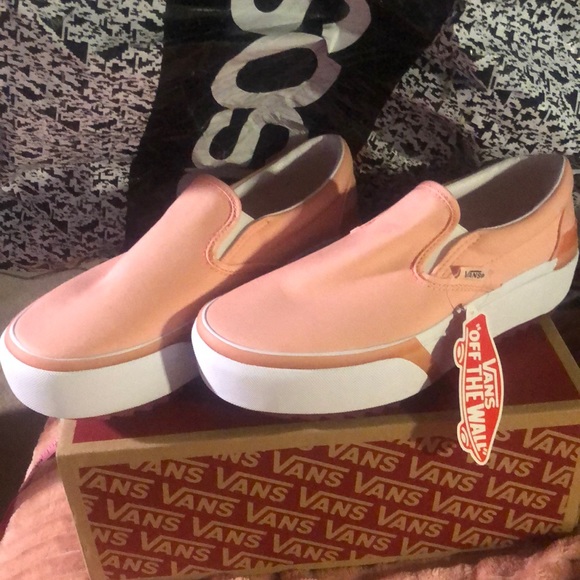 Pink/coral Vans!never worn. Size 7.5 women 6 men. - Picture 1 of 6